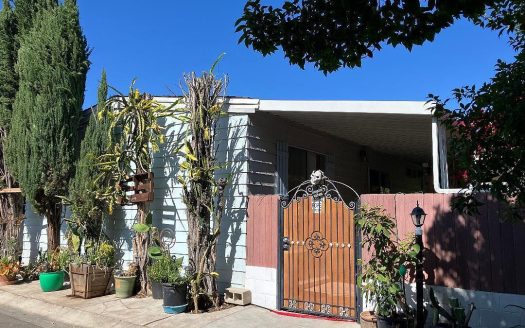 Manufactured for Sale in Chatsworth, CA 91311 – 3 Bedrooms, 2 Baths – $267000