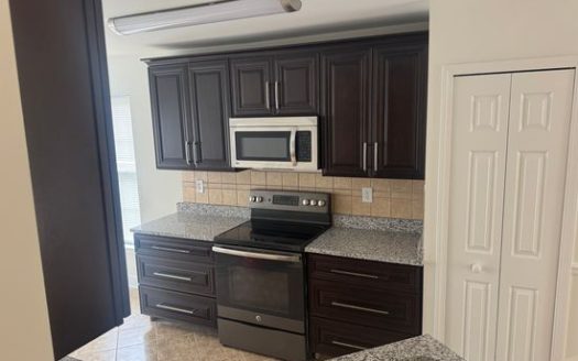 3-Bedroom Single Family Home for Rent in Charlotte, NC 28205 – $2200/mo | 3 Baths | Updated 2025
