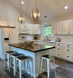 1-Bedroom Apartment for Rent in Charlotte, NC 28211 – $1990/mo | 1 Baths | Updated 2025