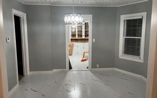 3-Bedroom Townhouse for Rent in Buffalo, NY 14207 – $1500/mo | 1 Baths | Updated 2025