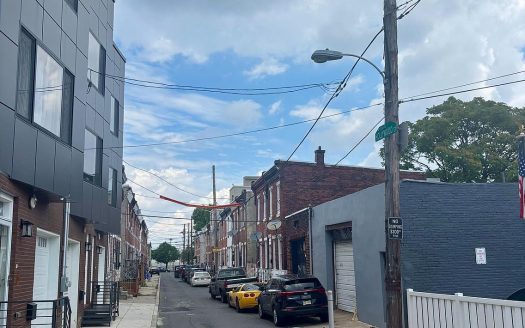 Multi Family Home for Sale in Philadelphia, PA 19146 – 1 Bedrooms, 1 Baths – $339000