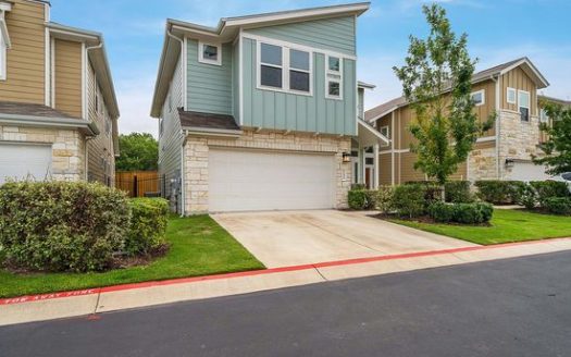 3-Bedroom Townhouse for Rent in Austin, TX 78745 – $2999/mo | 3 Baths | Updated 2025