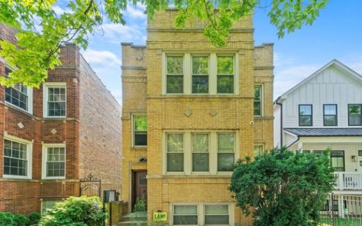 2-Bedroom Apartment for Rent in Chicago, IL 60630 – $2000/mo | 1 Baths | Updated 2025