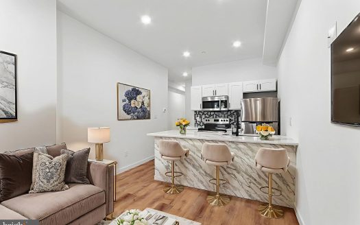 Multi Family Home for Sale in Philadelphia, PA 19143 – 6 Bedrooms, 4 Baths – $589000
