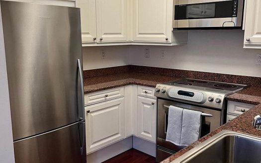 Condo for Sale in Philadelphia, PA 19102 – 1 Bedroom, 1 Bath – $269900