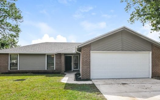 3-Bedroom Single Family Home for Rent in Jacksonville, FL 32223 – $2075/mo | 2 Baths | Updated 2025