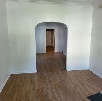 3-Bedroom Single Family Home for Rent in Chicago, IL 60617 – $1600/mo | 1 Baths | Updated 2025