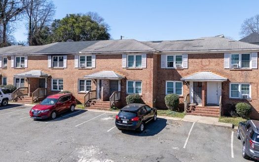 1-Bedroom Apartment  for Rent in Charlotte, NC 28208 – $1000/mo | 1 Baths | Updated 2025