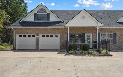 Condo for Sale in Goodlettsville, TN 37072 – 3 Bedrooms, 3 Baths – $394999