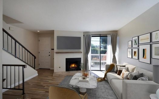 Townhouse for Sale in North Hollywood, CA 91602 – 2 Bedrooms, 3 Baths – $649000