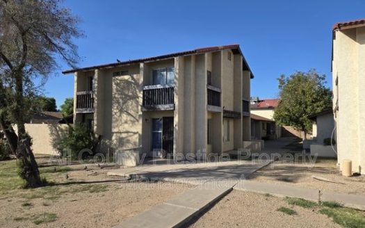 2-Bedroom Townhouse  for Rent in Phoenix, AZ 85032 – $1250/mo | 2 Baths | Updated 2025