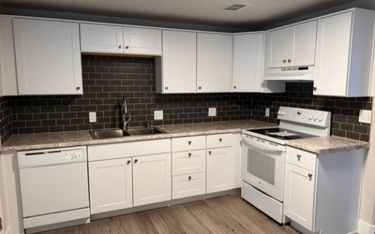 3-Bedroom Apartment  for Rent in Denver, CO 80219 – $2350/mo | 1 Baths | Updated 2025