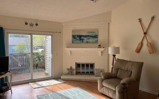 2-Bedroom Townhouse  for Rent in Nashville, TN 37217 – $2200/mo | 2 Baths | Updated 2025