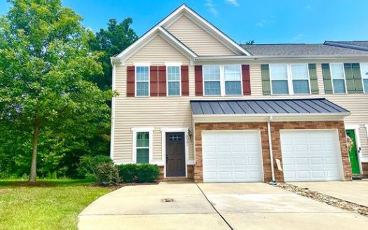 3-Bedroom Townhouse  for Rent in Charlotte, NC 28273 – $1995/mo | 3 Baths | Updated 2025