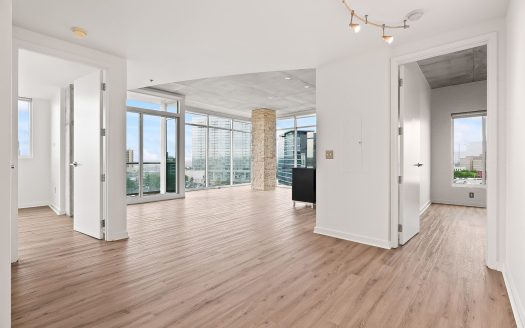 Condo for Sale in Nashville, TN 37203 – 2 Bedrooms, 2 Baths – $985000
