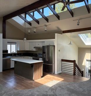 2-Bedroom Apartment  for Rent in Seattle, WA 98177 – $3500/mo | 2 Baths | Updated 2025