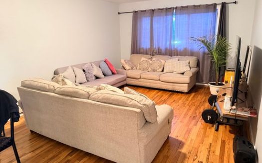 3-Bedroom Townhouse for Rent in Bronx, NY 10473 – $3500/mo | 2 Baths | Updated 2025