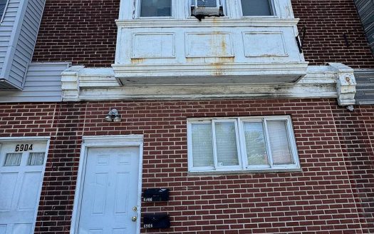 Multi Family Home for Sale in Philadelphia, PA 19142 – 4 Bedrooms, 1 Baths – $180000