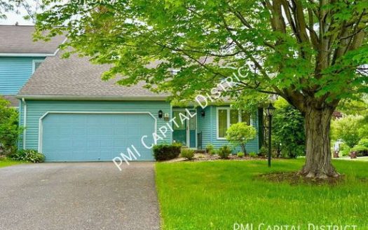 3-Bedroom Townhouse for Rent in Glenmont, NY 12077 – $2895/mo | 3 Baths | Updated 2025