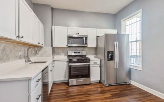 3-Bedroom Apartment  for Rent in Chicago, IL 60637 – $2200/mo | 2 Baths | Updated 2025