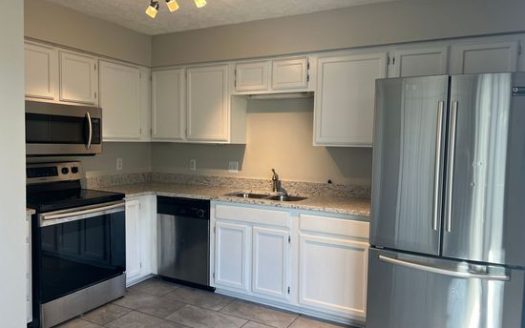 3-Bedroom Townhouse  for Rent in Antioch, TN 37013 – $1900/mo | 3 Baths | Updated 2025