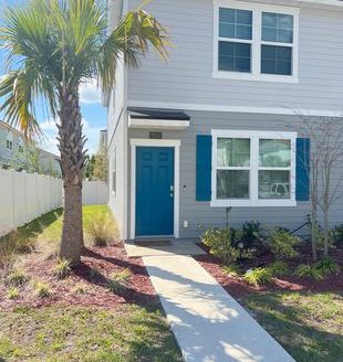 3-Bedroom Townhouse for Rent in Jacksonville, FL 32211 – $1850/mo | 3 Baths | Updated 2025