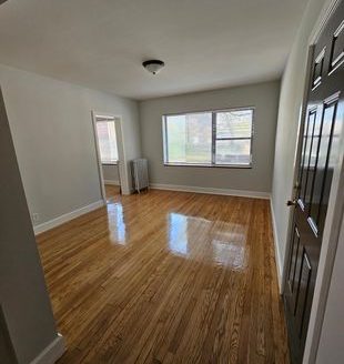 2-Bedroom Apartment  for Rent in Chicago, IL 60620 – $1345/mo | 1 Baths | Updated 2025