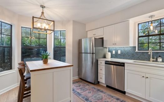 2-Bedroom Townhouse  for Rent in Nashville, TN 37212 – $2975/mo | 2 Baths | Updated 2025