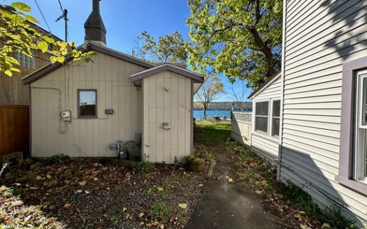 2-Bedroom Single Family Home for Rent in Ithaca, NY 14850 – $1750/mo | 1 Baths | Updated 2025