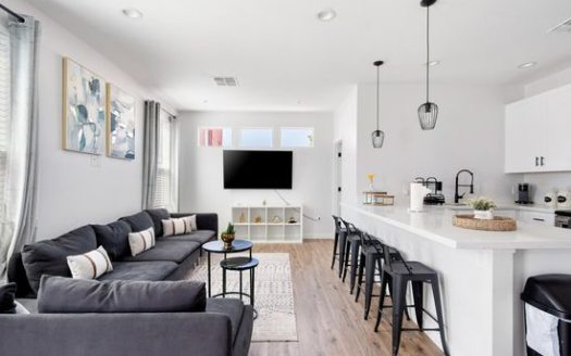 3-Bedroom Apartment  for Rent in Phoenix, AZ 85008 – $4941/mo | 2 Baths | Updated 2025