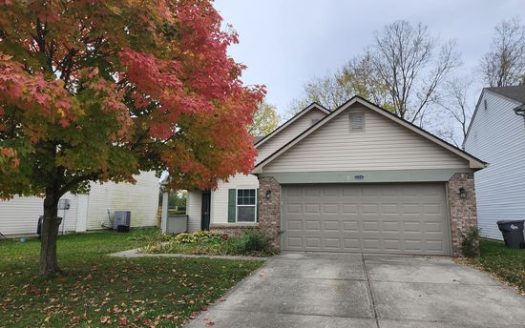 3-Bedroom Single Family Home for Rent in Indianapolis, IN 46229 – $1600/mo | 2 Baths | Updated 2025