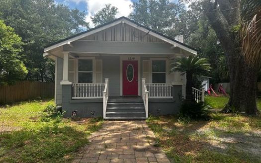 3-Bedroom Single Family Home for Rent in Jacksonville, FL 32206 – $1450/mo | 2 Baths | Updated 2025