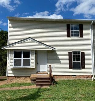 4-Bedroom Townhouse  for Rent in Whites Creek, TN 37189 – $2100/mo | 2 Baths | Updated 2025