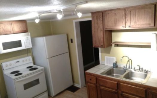 1-Bedroom Single Family Home for Rent in Indianapolis, IN 46203 – $1200/mo | 1 Baths | Updated 2025