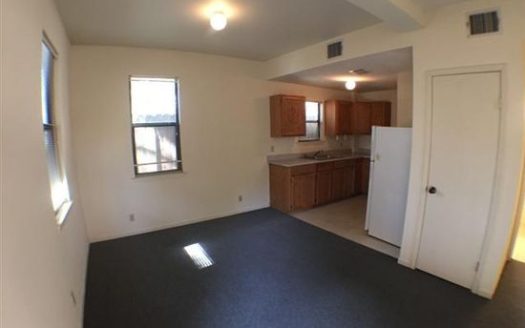 1-Bedroom Single Family Home for Rent in Austin, TX 78705 – $900/mo | 1 Baths | Updated 2025