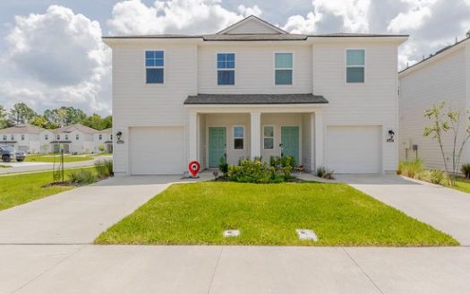 3-Bedroom Townhouse for Rent in Jacksonville, FL 32218 – $1850/mo | 3 Baths | Updated 2025