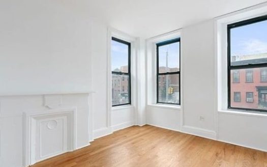 5-Bedroom Apartment for Rent in Brooklyn, NY 11216 – $4495/mo | 2 Baths | Updated 2025