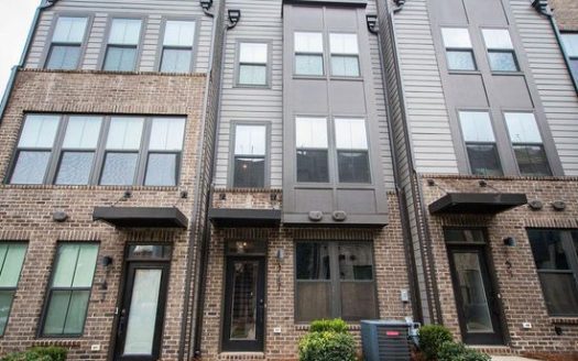 3-Bedroom Townhouse for Rent in Charlotte, NC 28203 – $3600/mo | 4 Baths | Updated 2025