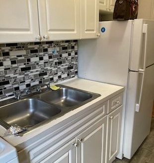 2-Bedroom Apartment for Rent in Far Rockaway, NY 11691 – $1900/mo | 1 Baths | Updated 2025
