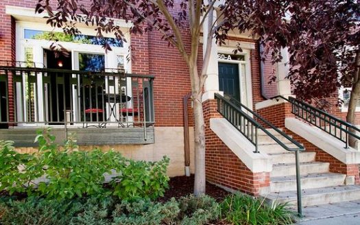 3-Bedroom Townhouse for Rent in Denver, CO 80206 – $4300/mo | 3 Baths | Updated 2025