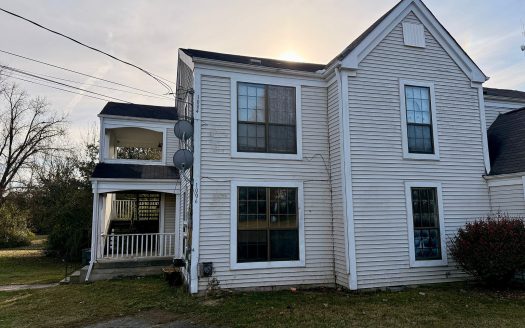 Multi Family Home for Sale in Hermitage, TN 37076 – 4 Bedrooms, 2 Baths – $289900