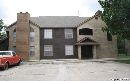 Multi Family Home for Sale in San Antonio, TX 78239 – 10 Bedrooms, 8 Baths – $490000