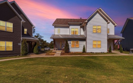 Single Family Home for Sale in Nashville, TN 37218 – 3 Bedrooms, 3 Baths – $395000