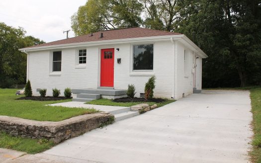 Single Family Home for Sale in Nashville, TN 37208 – 3 Bedrooms, 2 Baths – $389000