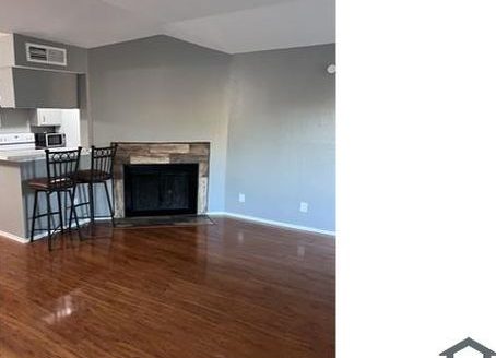 3-Bedroom Townhouse  for Rent in Houston, TX 77036 – $1700/mo | 2 Baths | Updated 2025