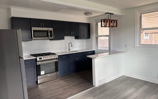 Townhouse for Sale in Philadelphia, PA 19136 – 3 Bedrooms, 2 Baths – $259999