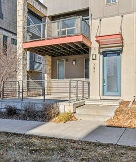 2-Bedroom Townhouse for Rent in Denver, CO 80238 – $2600/mo | 3 Baths | Updated 2025