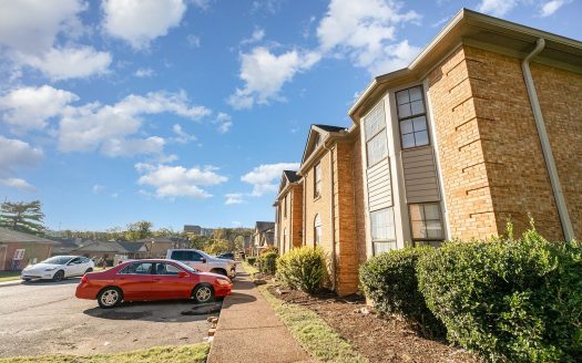 Condo for Sale in Madison, TN 37115 – 2 Bedrooms, 2 Baths – $173900