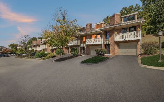 Townhouse for Sale in Brentwood, TN 37027 – 3 Bedrooms, 4 Baths – $448148