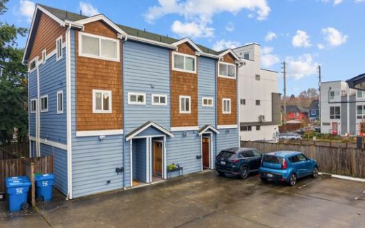 3-Bedroom Townhouse  for Rent in Seattle, WA 98126 – $3200/mo | 3 Baths | Updated 2025